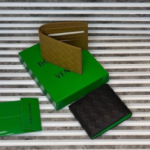 BOTTEGA VENETA BI-FOLD WALLET 3