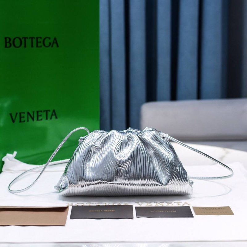 BOTTEGA VENETA MINI CLASSIC 3