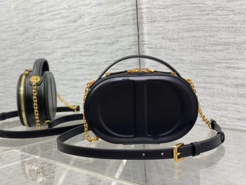 DIOR SIGNATURE OVAL 1