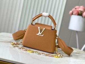 LV CAPUCINES 10