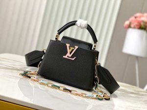 LV CAPUCINES 11