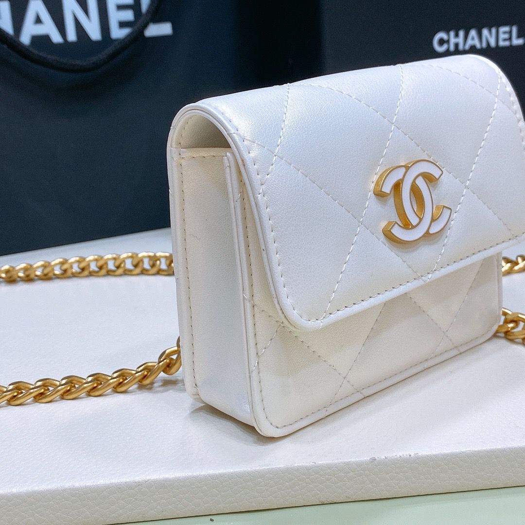 Chanel matelasse chain Fanny belt bag 2 - Field Luxury