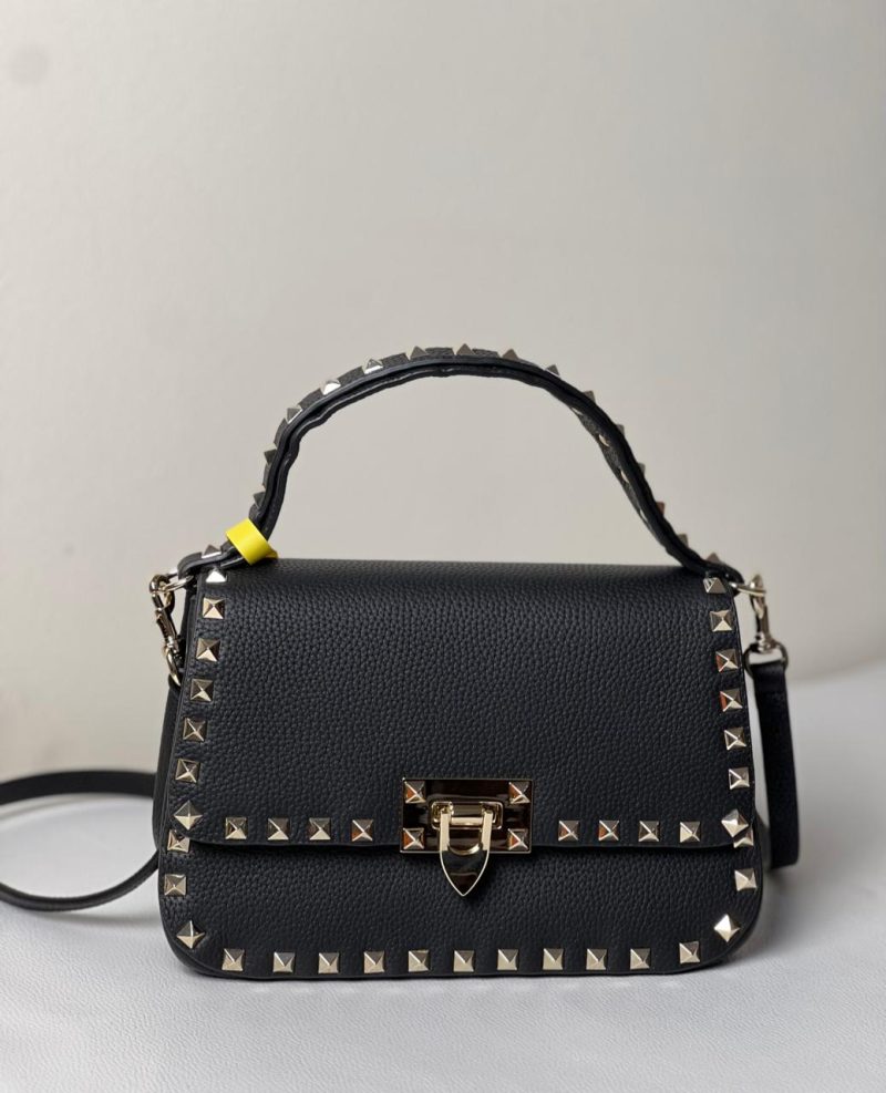 Valentino Garavani leather Rocksstud 23 shoulder bag 1