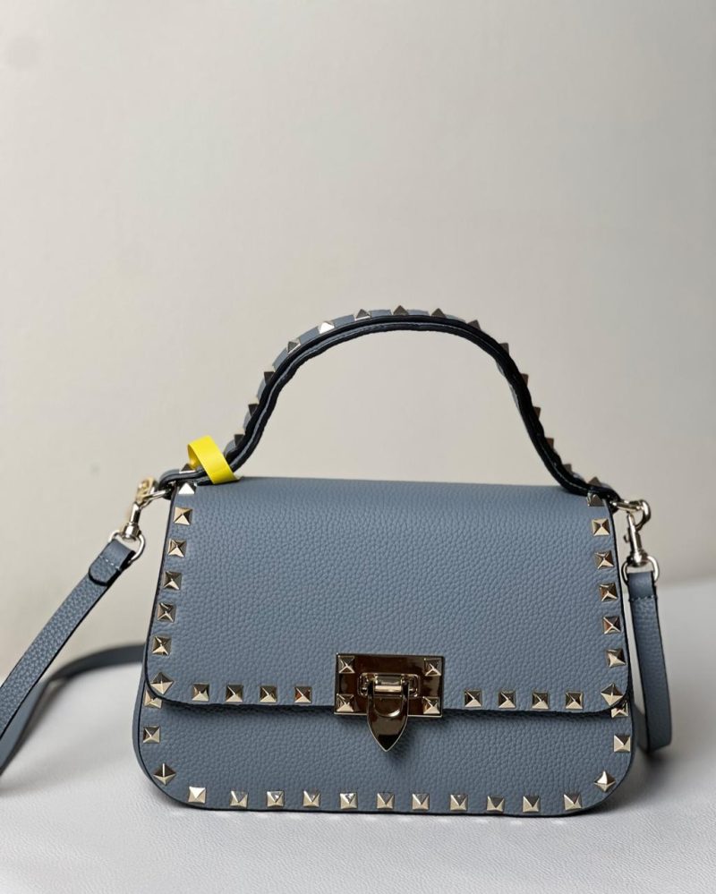 Valentino Garavani leather Rocksstud 23 shoulder bag 3