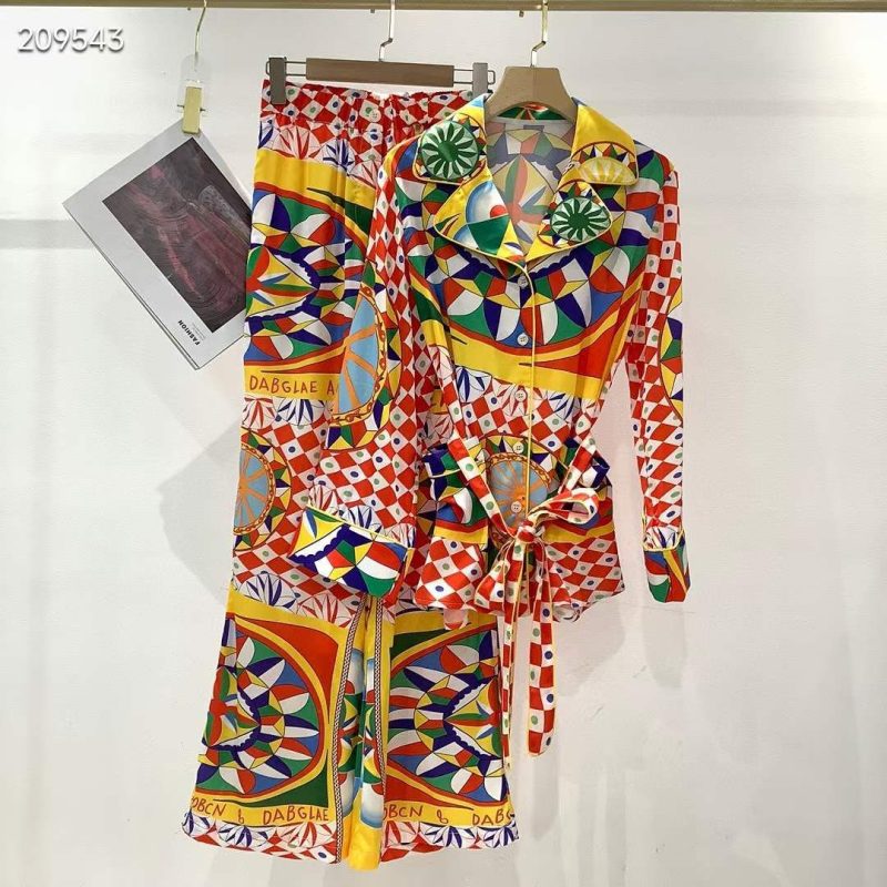 D&G tracksuit multi color 2