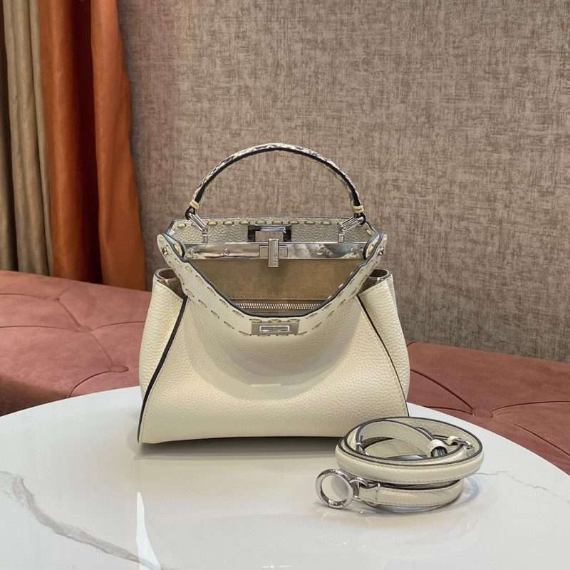 FENDI peekaboo ISeeU small leather bag White 2