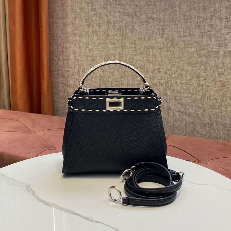 FENDI peekaboo ISeeU small leather bag black 1