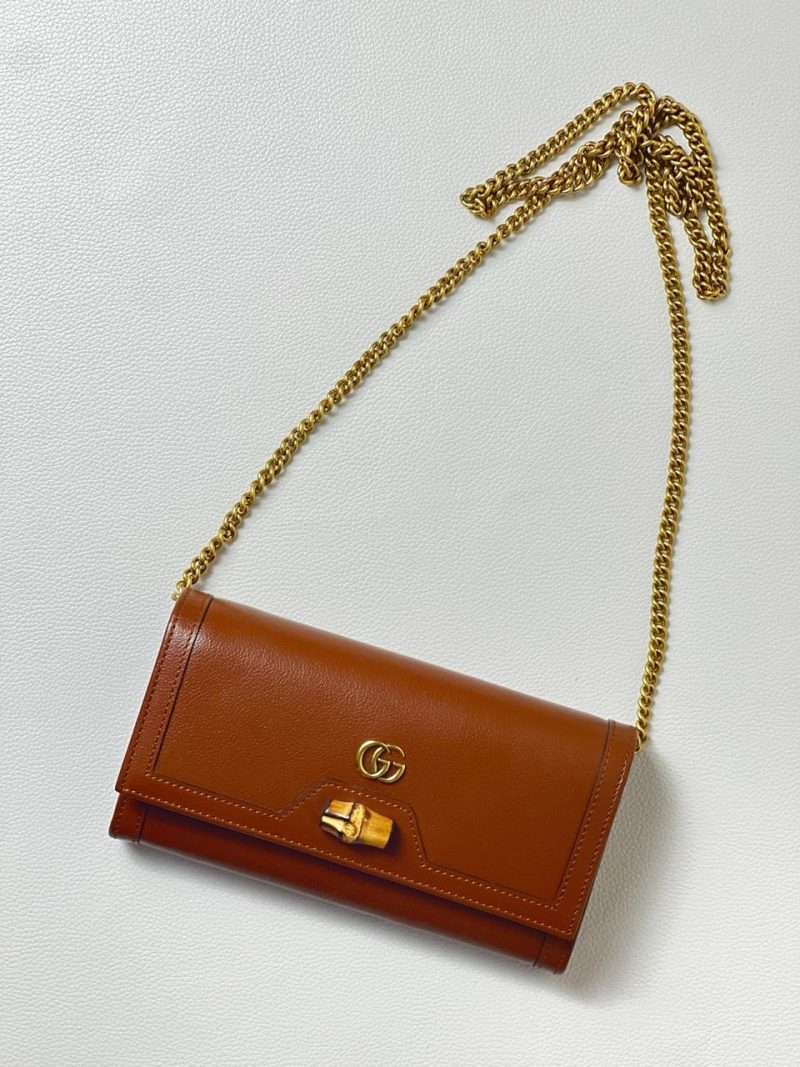 Gucci Diana chain wallet with bamboo